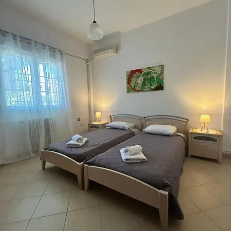 Palmyra Beachfront *